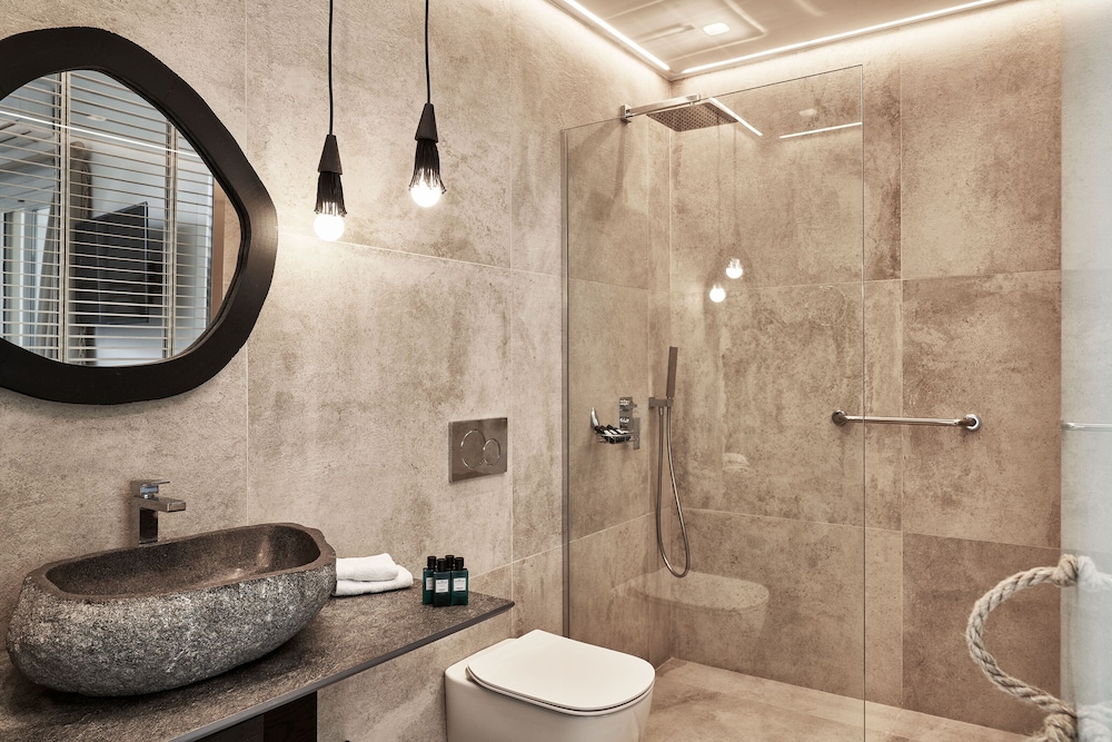 Volcano Luxury Suites Milos 45/50