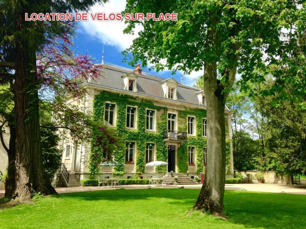 Chateau de Challanges 65/70
