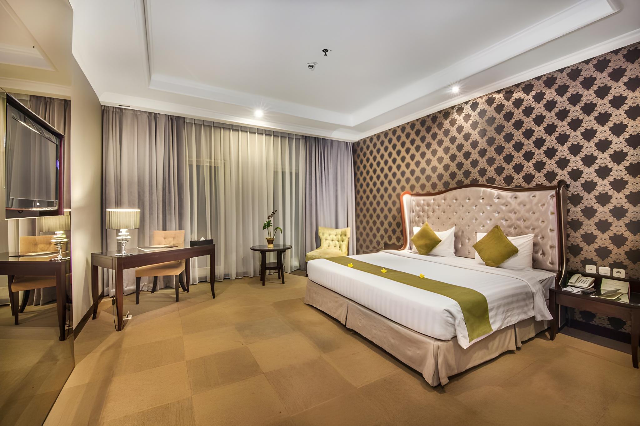 Deluxe, Queen Bed