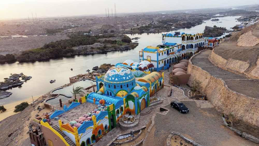 Kato Dool Nubian House 51/60