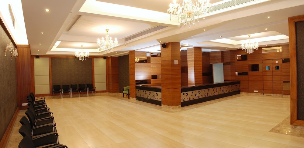 HOTEL AFRICA AVENUE G K 1 10/36