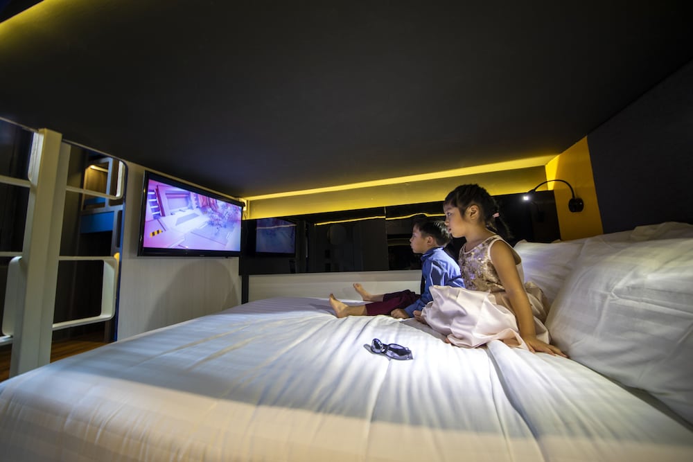 CUBE Family Boutique Capsule Hotel at Chinatown 24/66