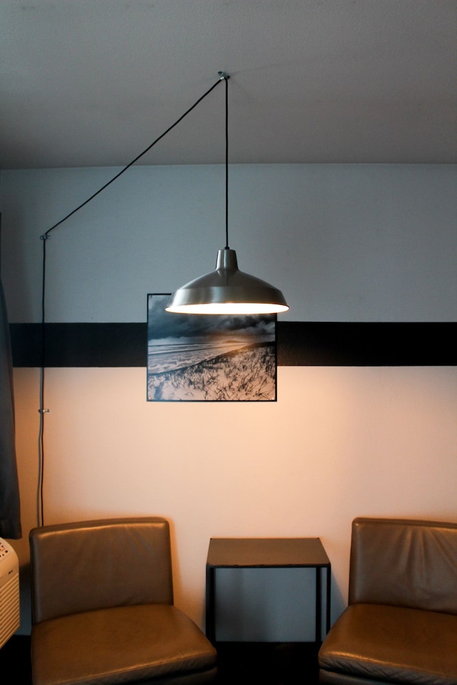 Ashore Hotel 50/50