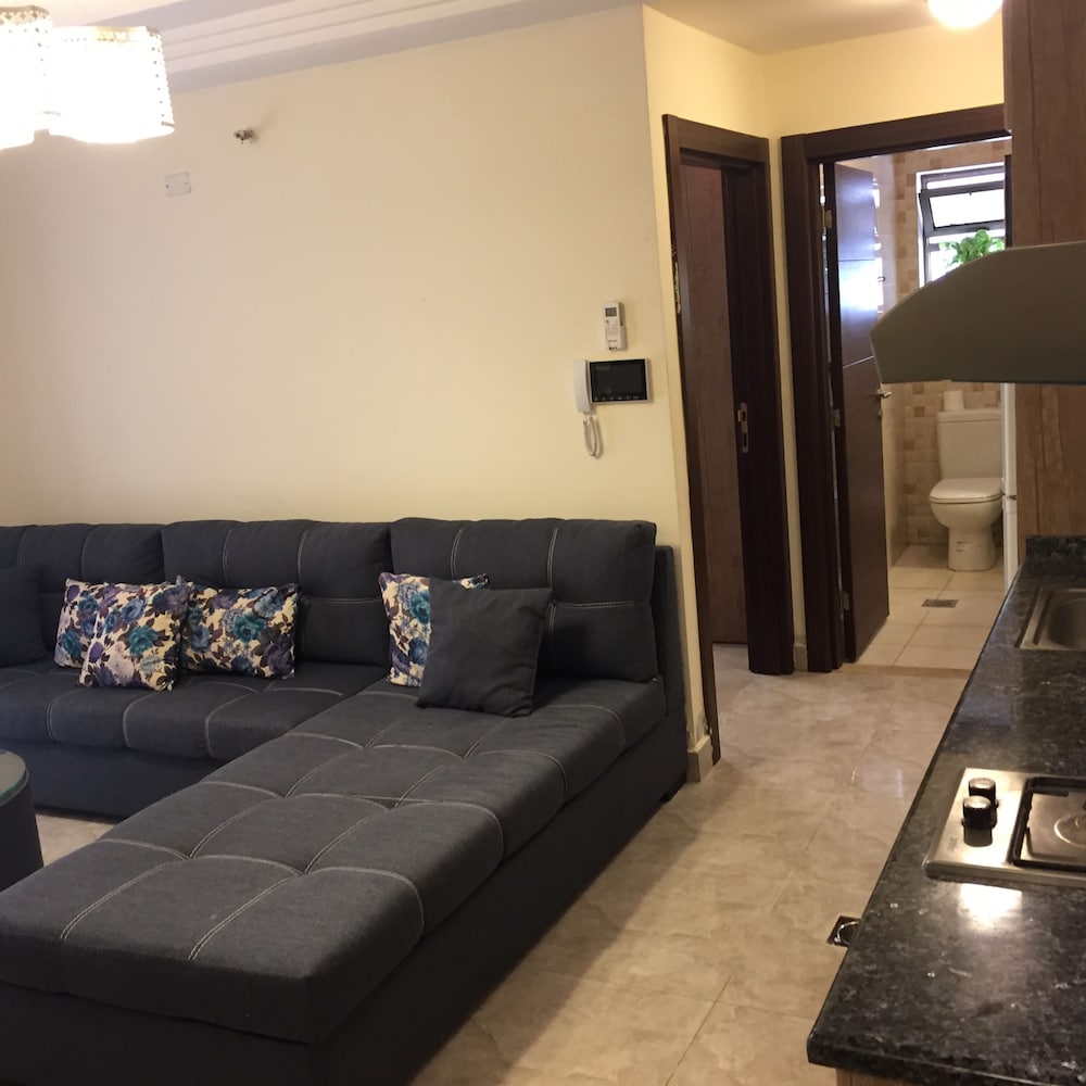 The Royal Luxury Apartments & studios 14/50