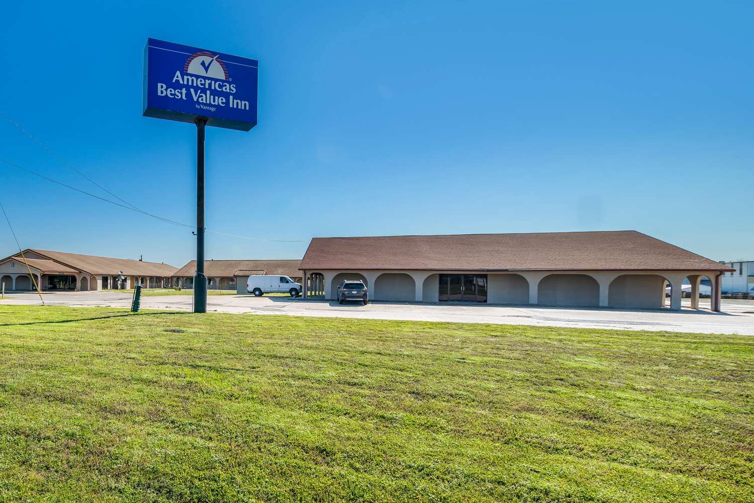 Americas Best Value Inn 36/40
