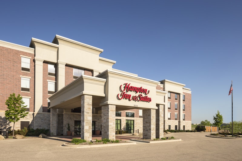 Hampton Inn Suites Grafton 4/46