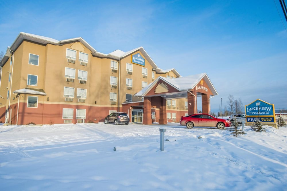 Lakeview Inn & Suites 4/32
