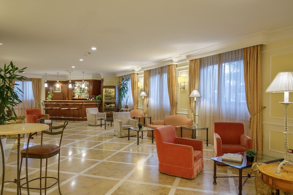 Donna Laura Palace Hotel 53/69