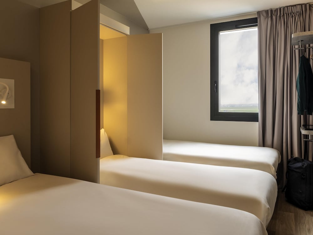 ibis budget Gonesse 11/36