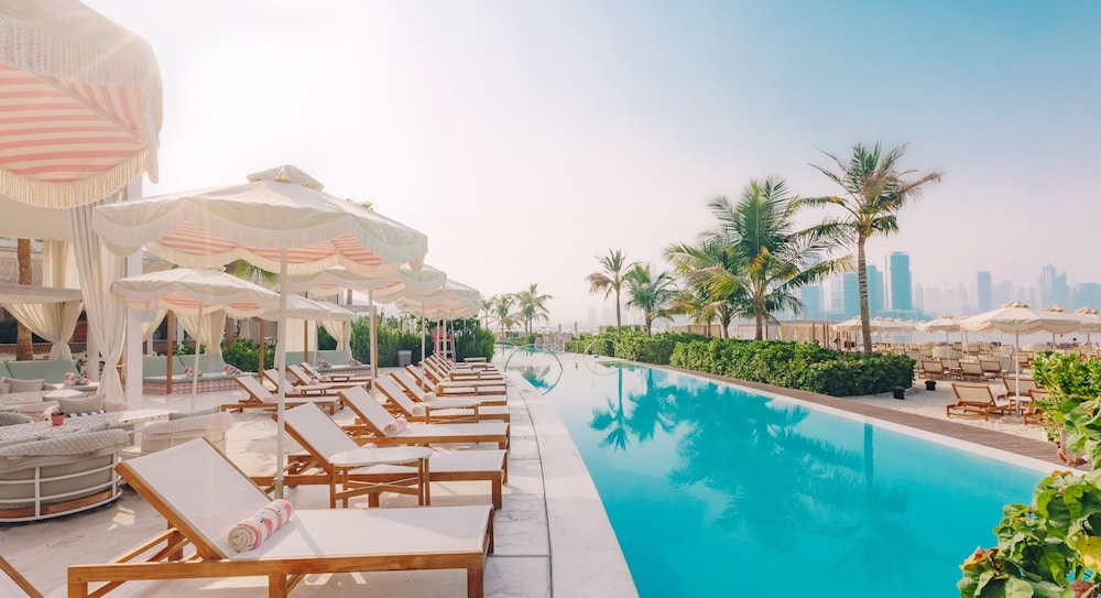 NH Collection Dubai The Palm 12/50