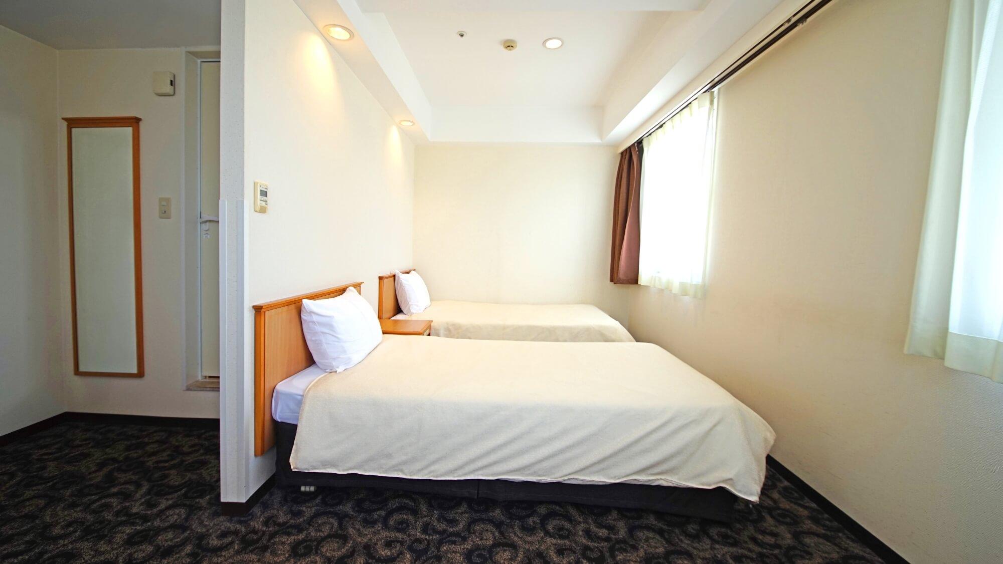 Room, Twin Beds, High Floor