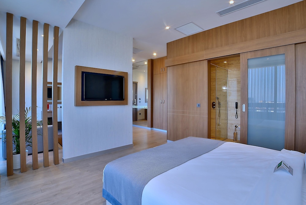 Ramada by Wyndham Istanbul Old City 30/55