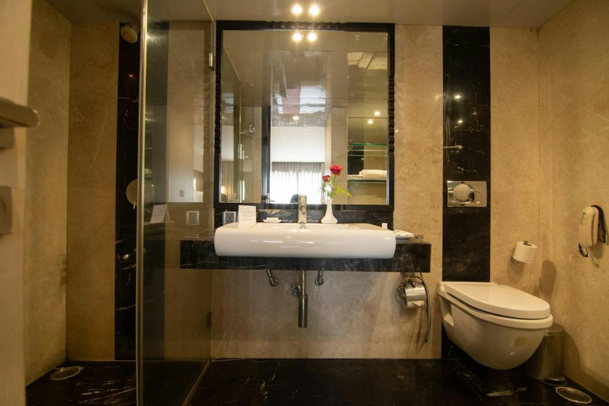 Halcyon Hotel Residences 53/55
