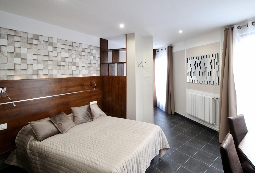 Hotel des Pyrenees 9/50