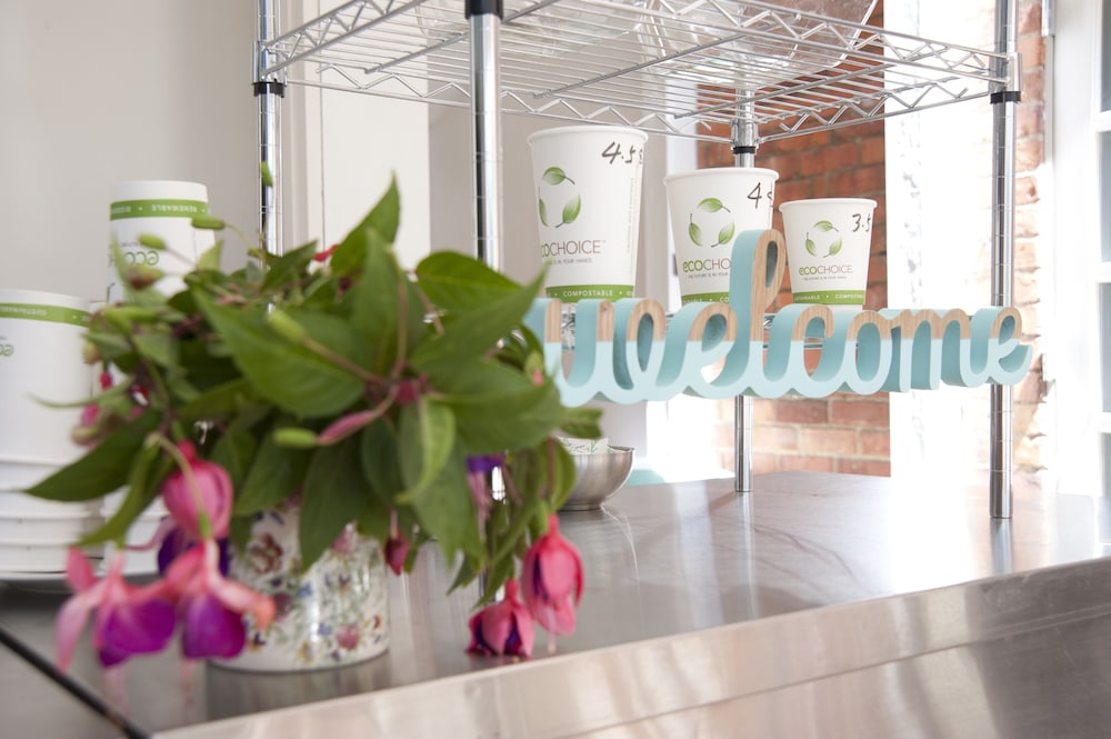 Lowena Cafe and Accommodation 9/41