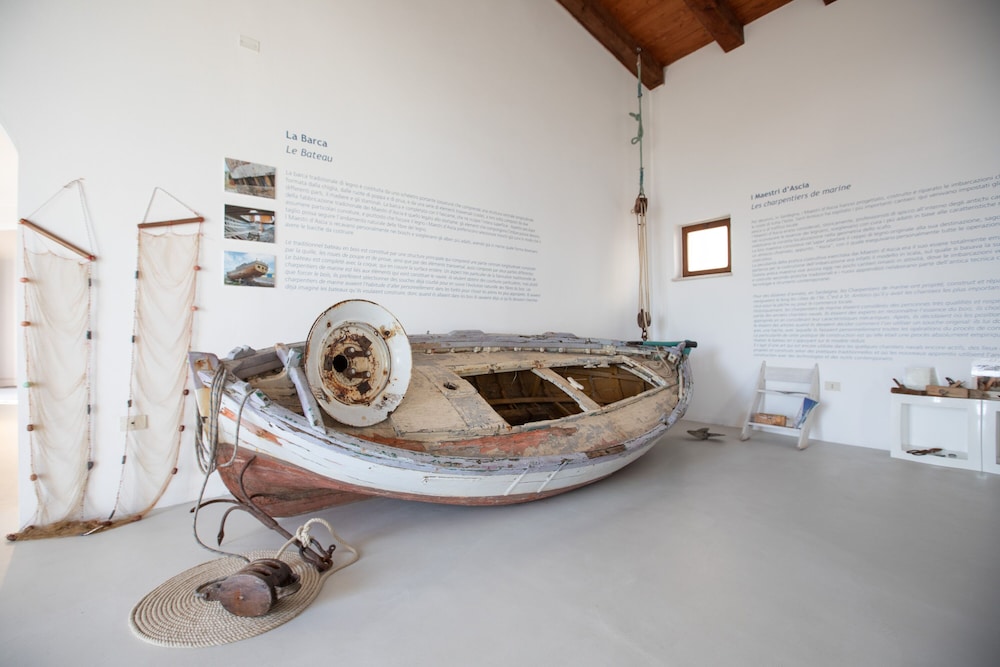 Muma Hostel 6/65
