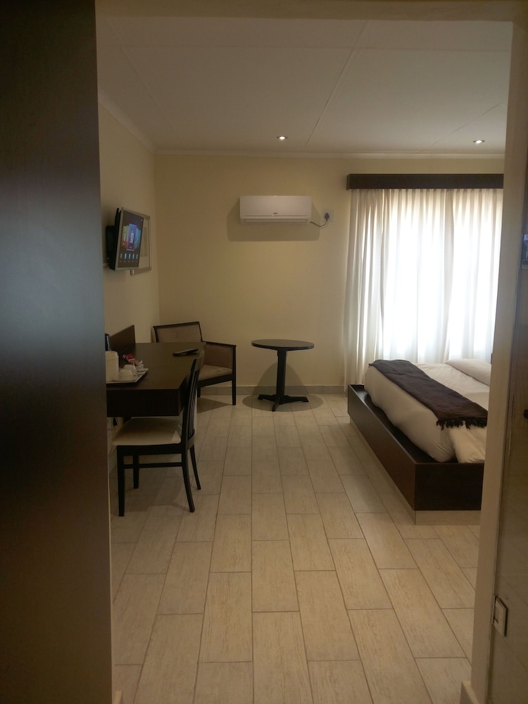 Villa Via - Midrand 44/68