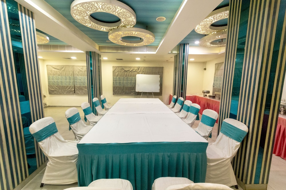Hotel Annapoorna Residency 17/30