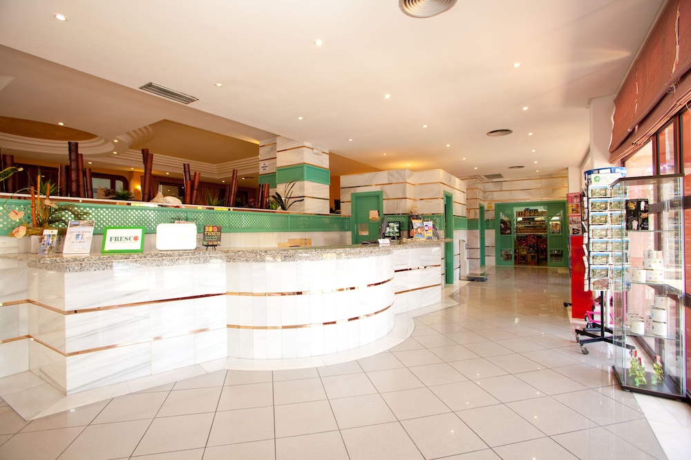 Aquasol Aparthotel 8/46