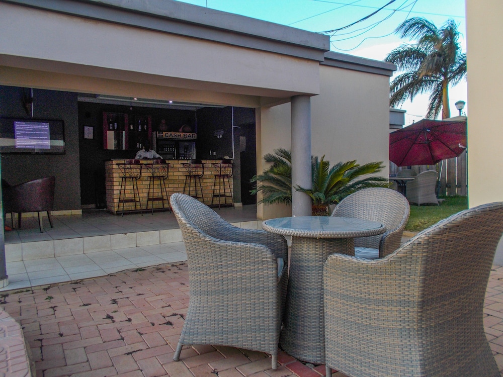 Four Pillars Lodge 13/25