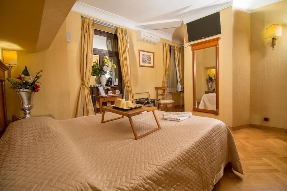 Luxury Rooms H 2000 Roma 31/53