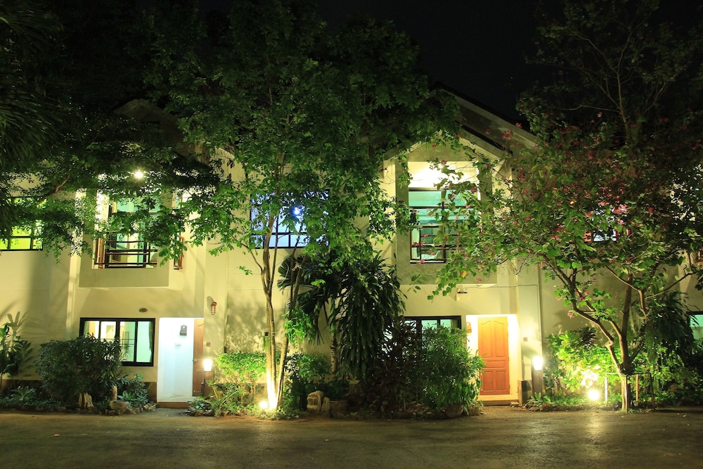 Chayada Garden House And Resort Hotel 5/50