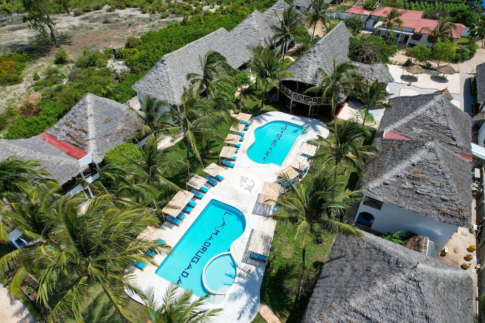 Nest Style Beach Hotel Zanzibar 49/59