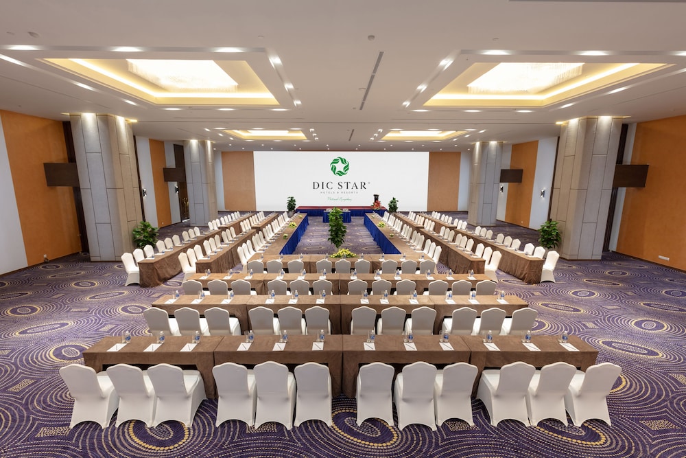 Dic Star Hotels Resorts Vinh Phuc 35/43