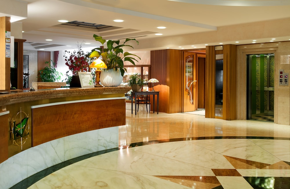 Lobby at Hotel Leonardo da Vinci, ERBA