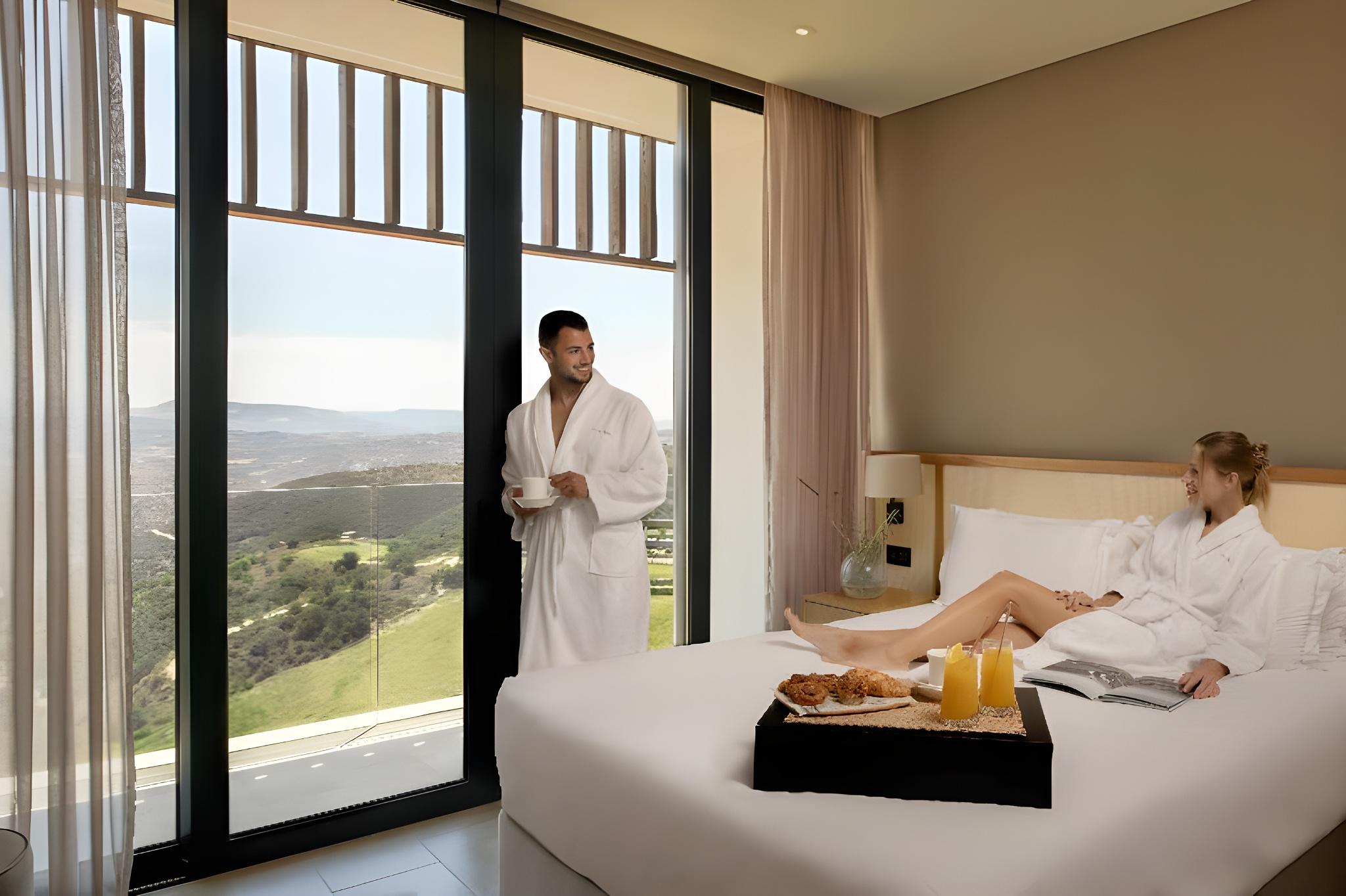 Mountain, Spa, Suite