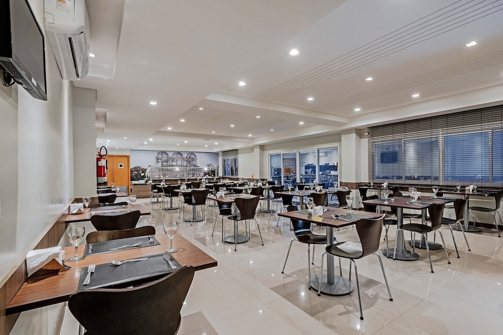 Slim Hotel Curitiba Av. das Torres 17/27