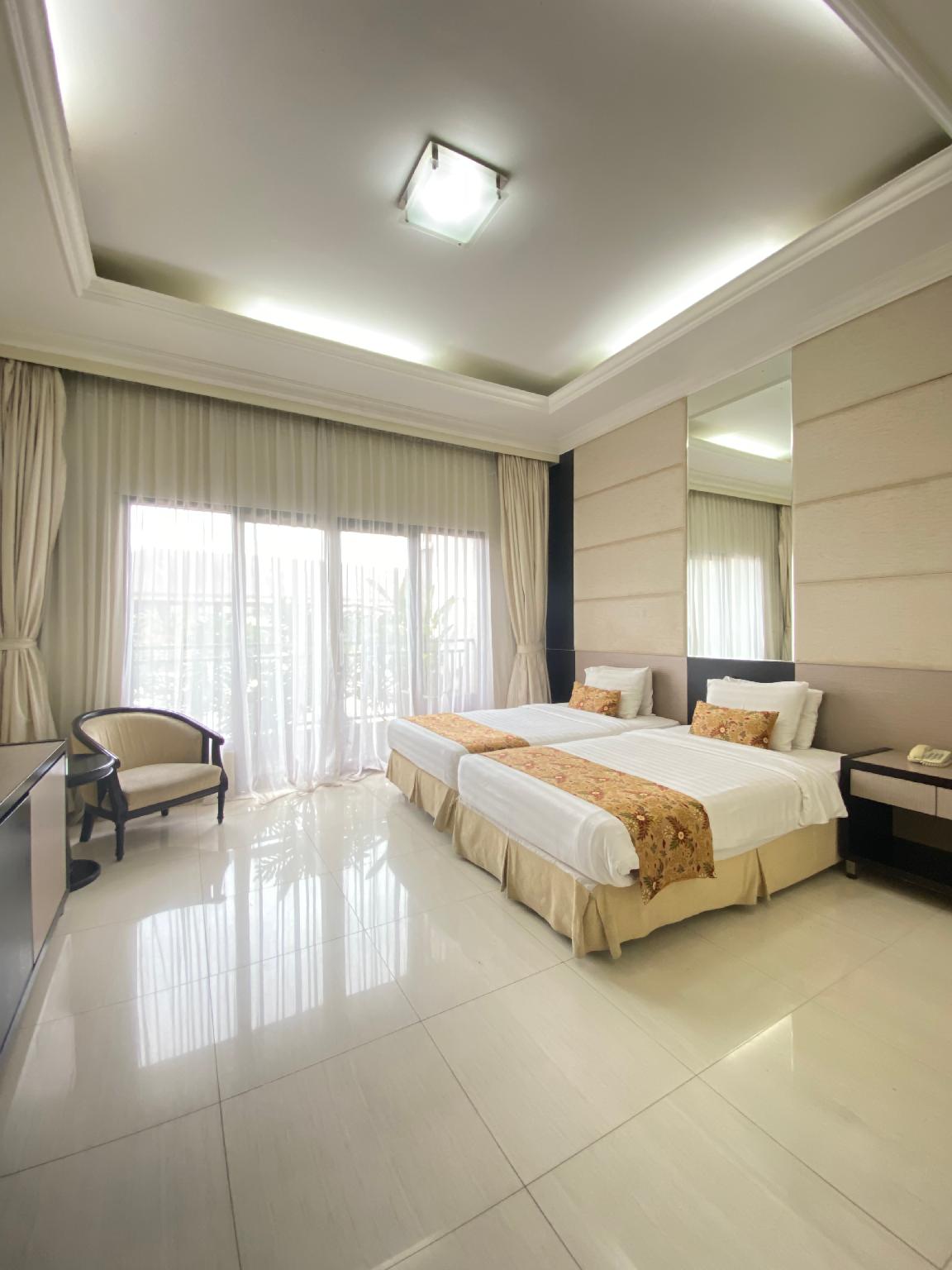 Grand Ussu Hotel And Convention 18/59