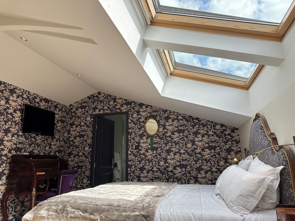 Tower, Standard, Double Bed