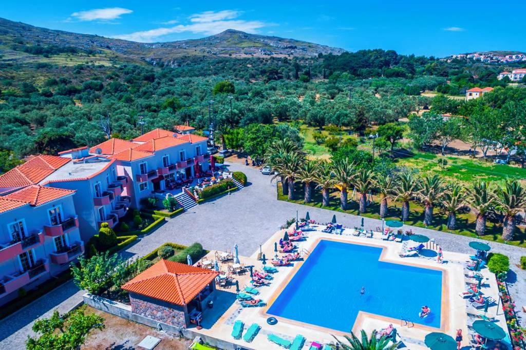 Bella Vista Hotel 74/78