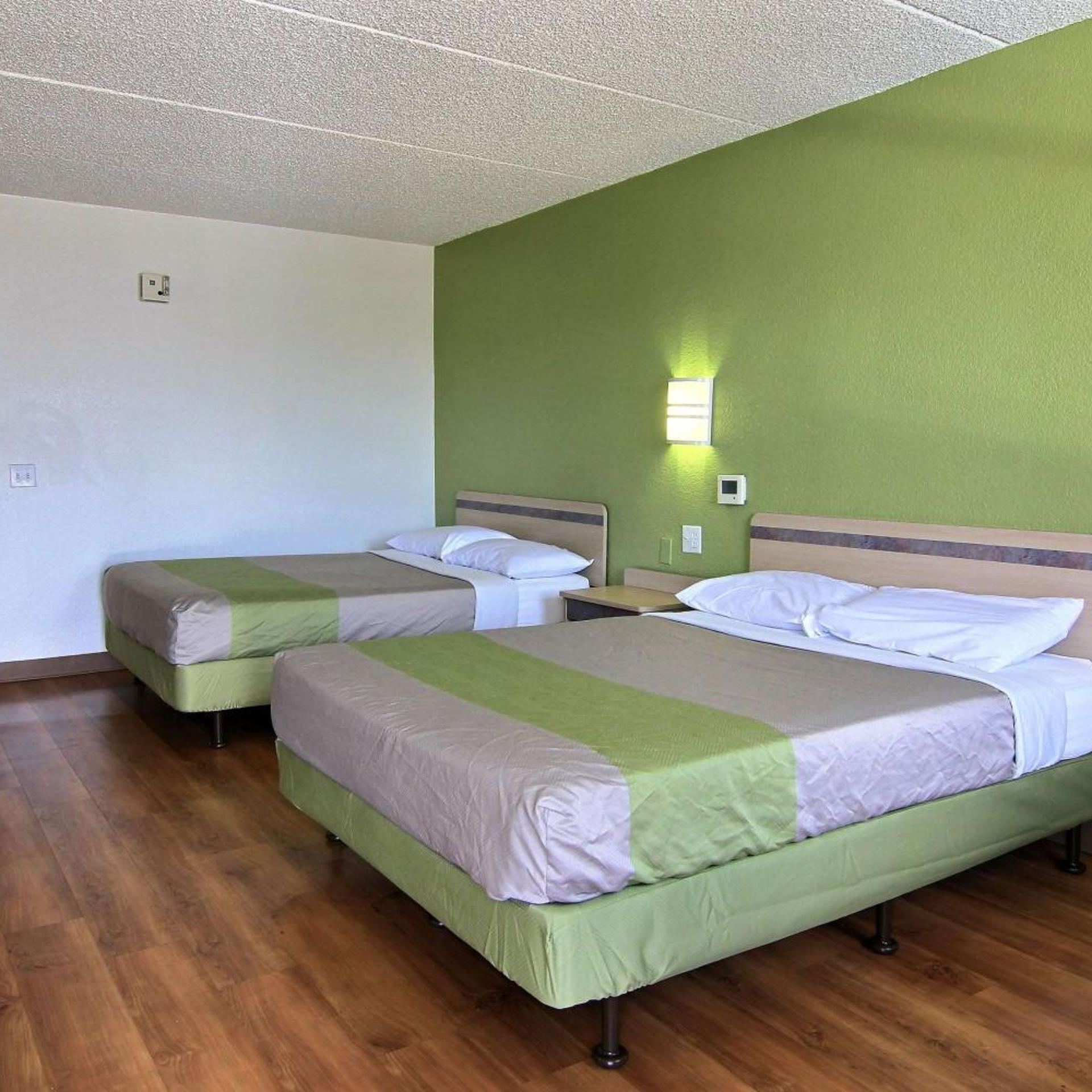 ROOM, QUADRUPLE, ACCESSIBLE