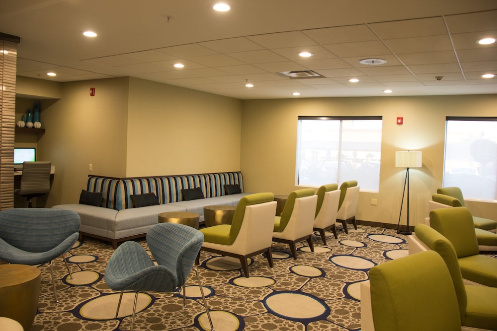 Holiday Inn El Paso Airport 63/74
