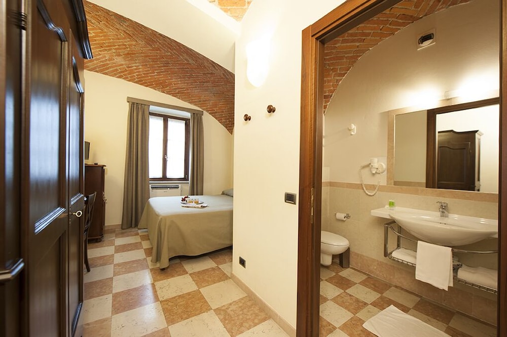 Albergo Corte Albertina 36/39