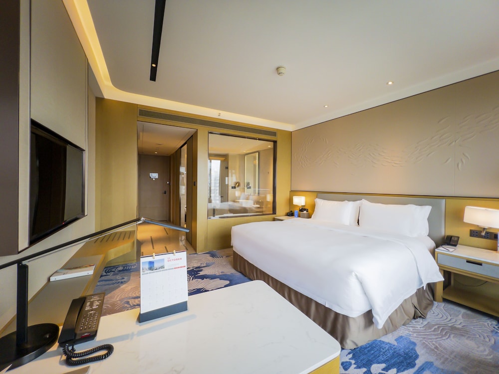 غرفة ديلوكس بسرير كينج بإطلالة على المدينة للمدخنين، Wyndham Grand Plaza Royale Yuzhou Xiamen 2/5