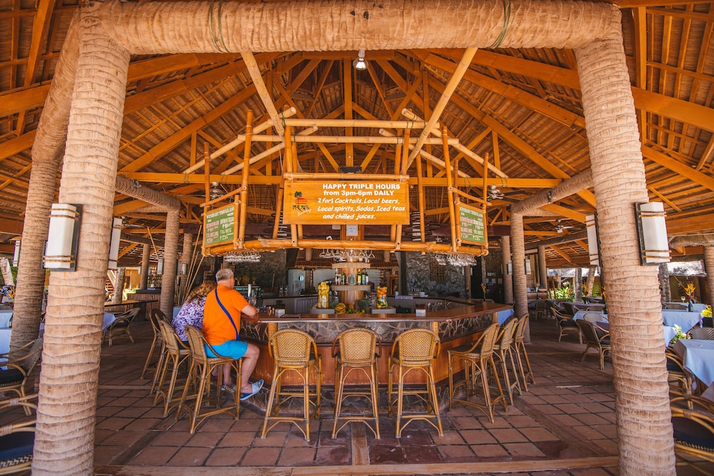 FRIDAYS BORACAY RESORT 32/50
