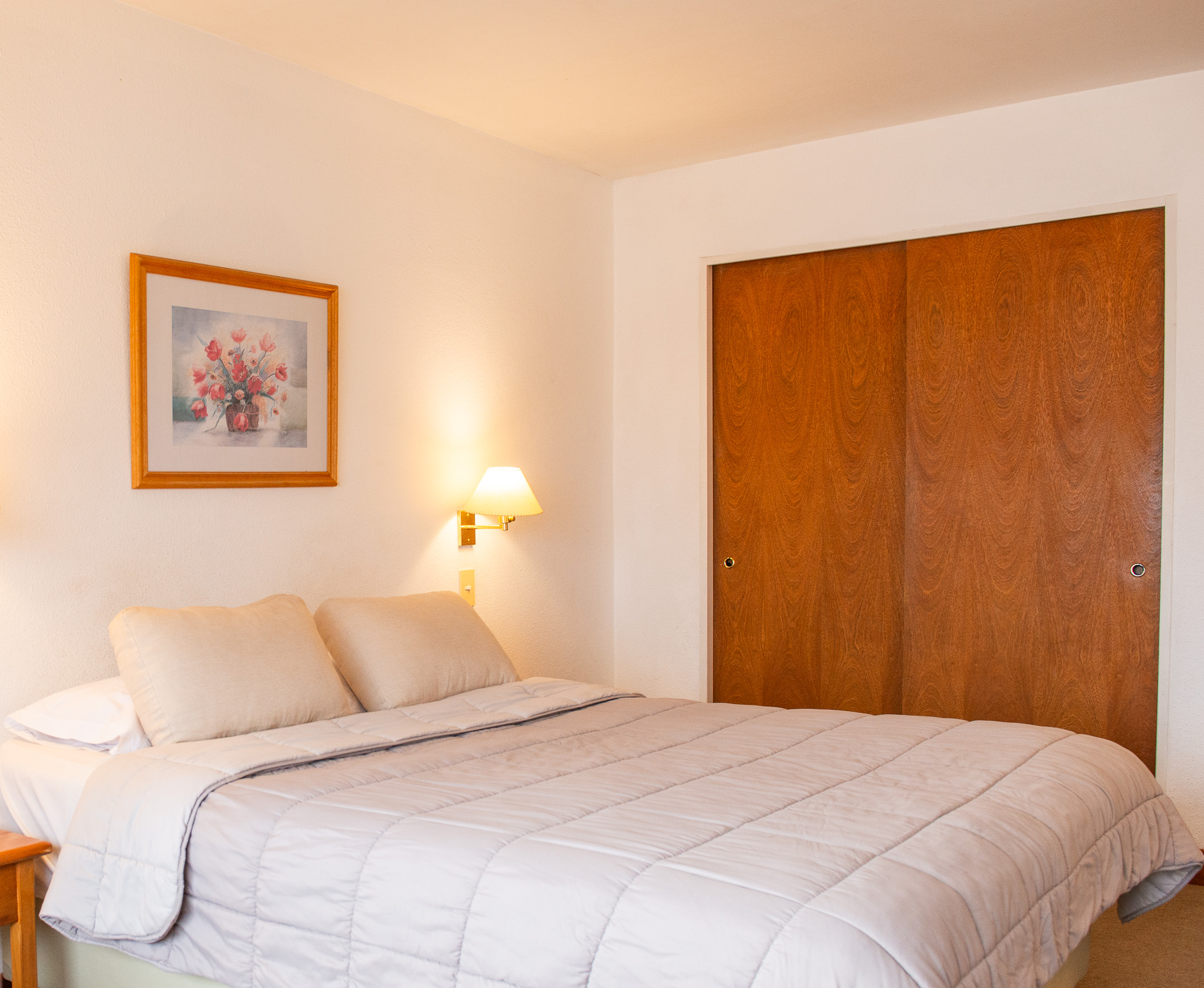 1 Bedroom, Apartment, Quintuple