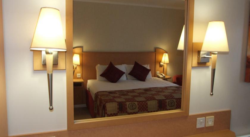 Travelodge Derby Cricket Ground 9/15