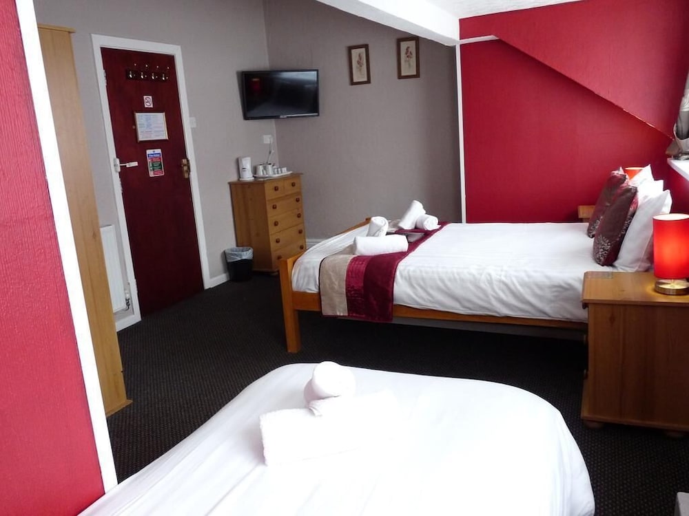 Hilbre Hotel 12/40