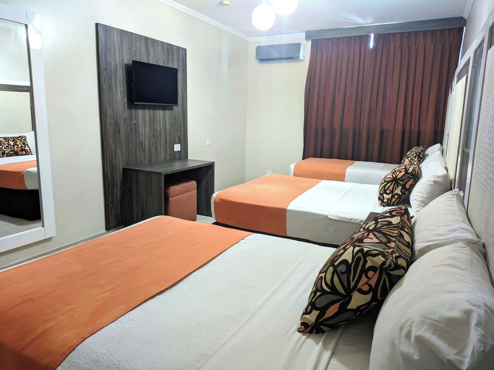 Bahia Suites 9/50