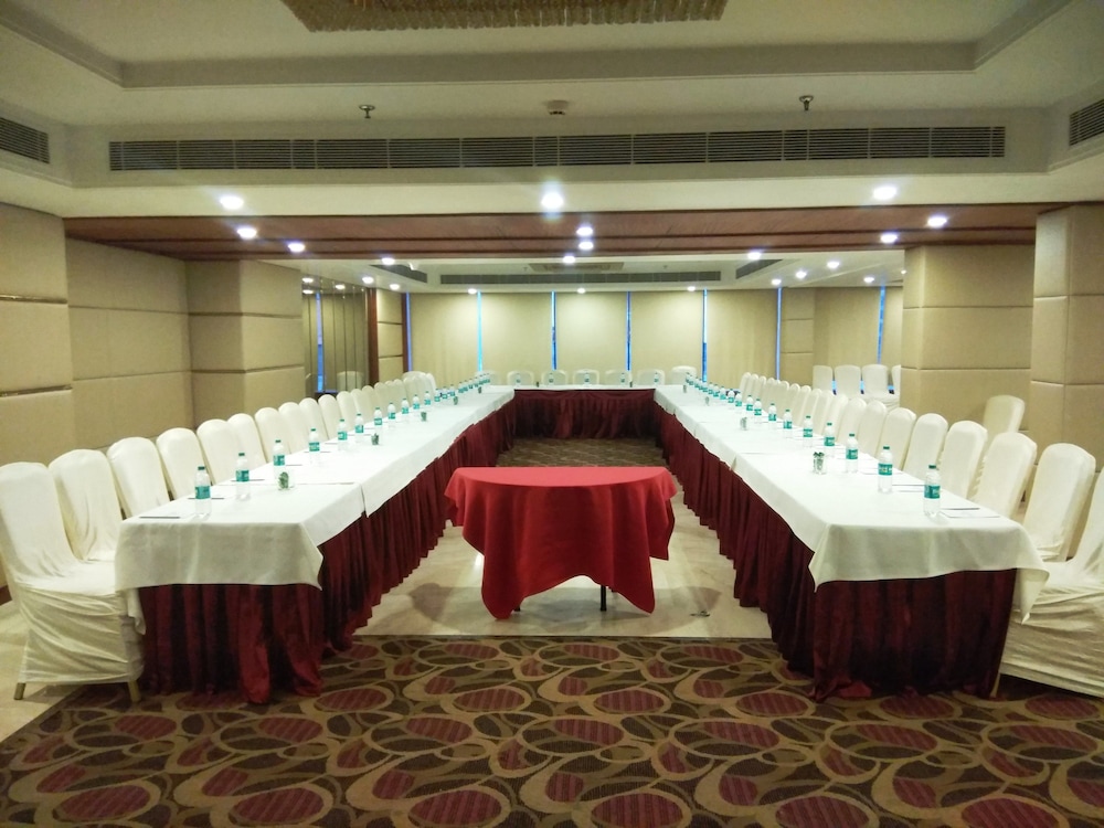 Ramada by Wyndham Ghaziabad Vasundhara 20/53