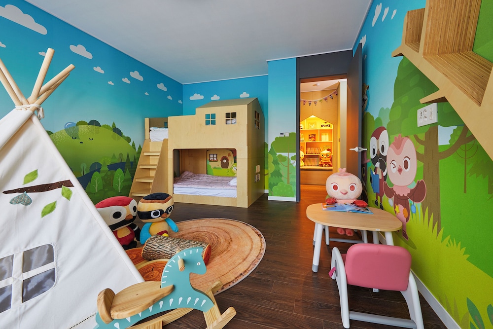 Camphortree Hotel And Resort 53/60
