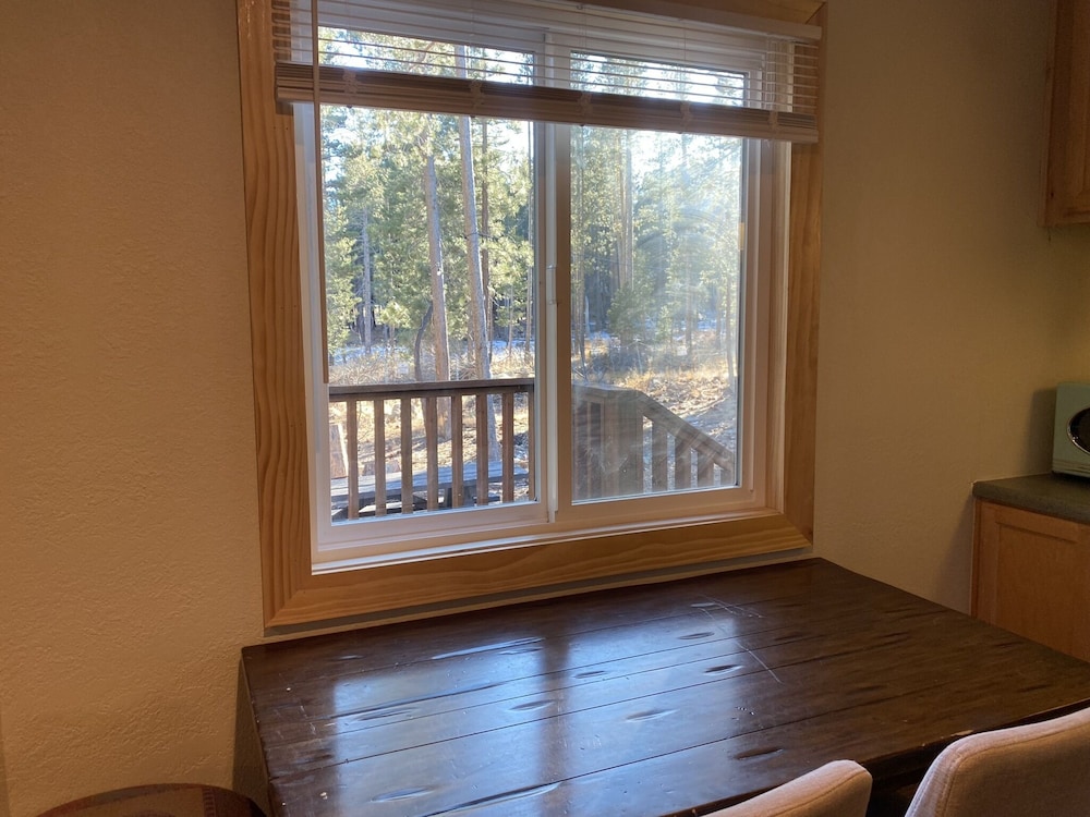 Cinnamon Bear Inn 42/80