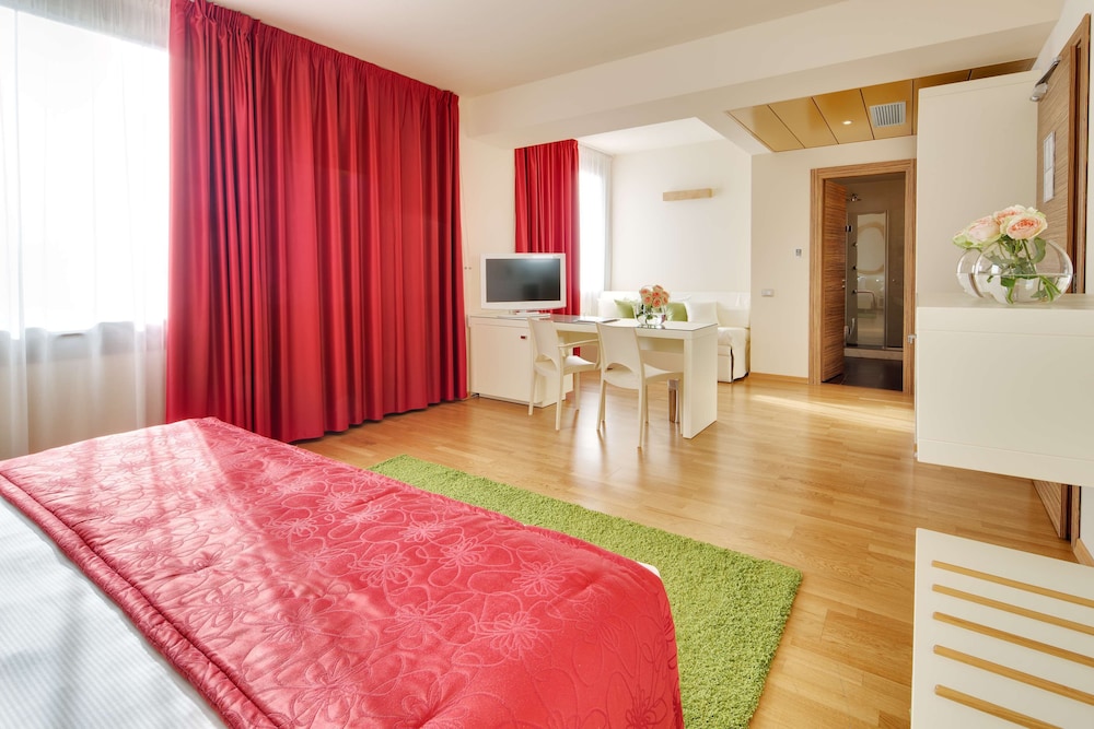 Room at Best Western Plus Leone Di Messapia Hotel Confer, LECCE