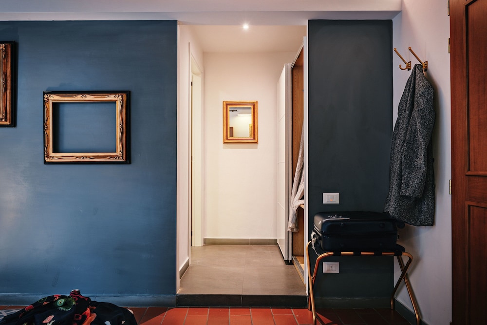 SETTE ANGELI ROOMS 69/72