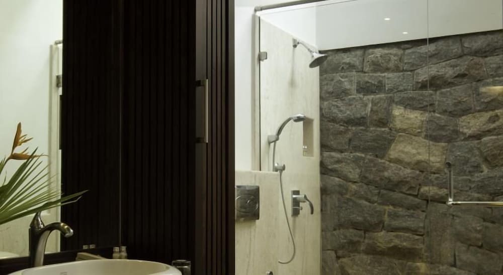 The Serai Kabini 46/47
