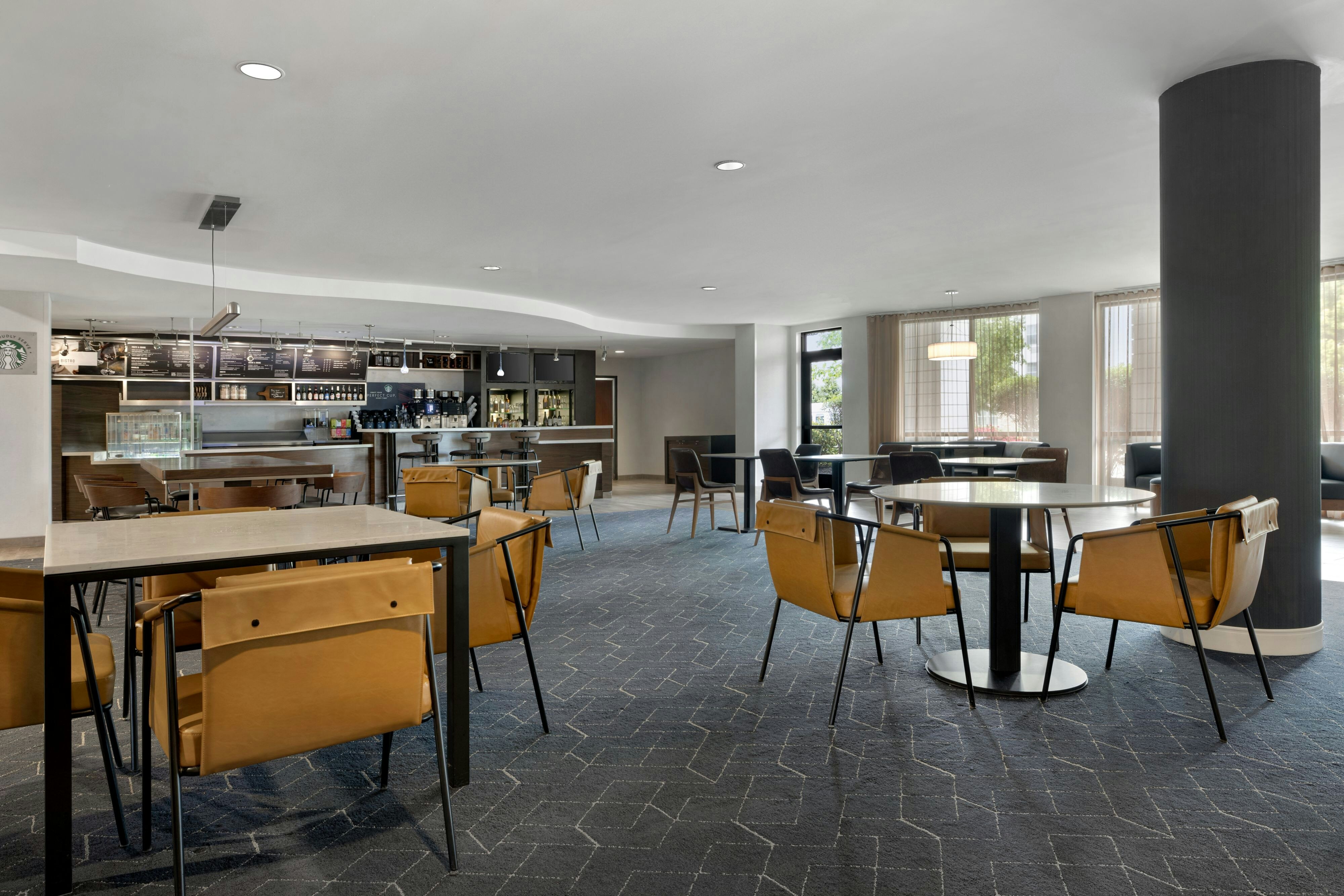 Courtyard By Marriott Republic Aprt Long Island Farmingdale 45/71